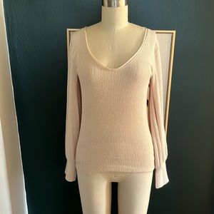 Nation ltd cream scoop neck ballon sleeve ribbed top